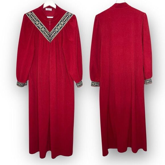 Vanity Fair Other - Vintage Vanity Fair Robe Red Velour Zip Up Long Sleeve Women’s Size Medium